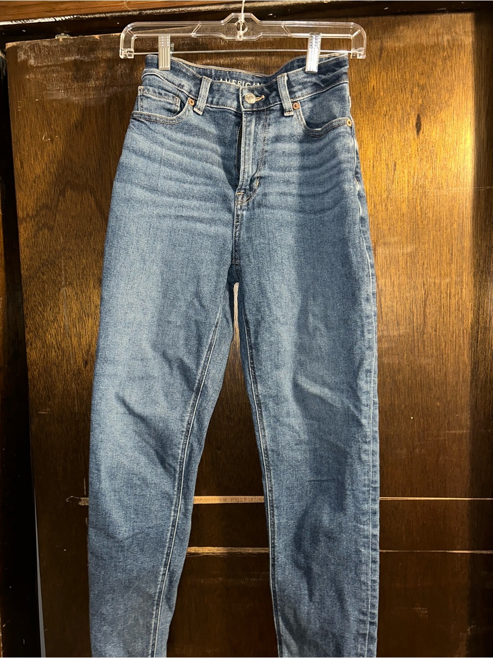 American Eagle Outfitters High-Rise Stretch Mom Jeans in Medium Blue Wash